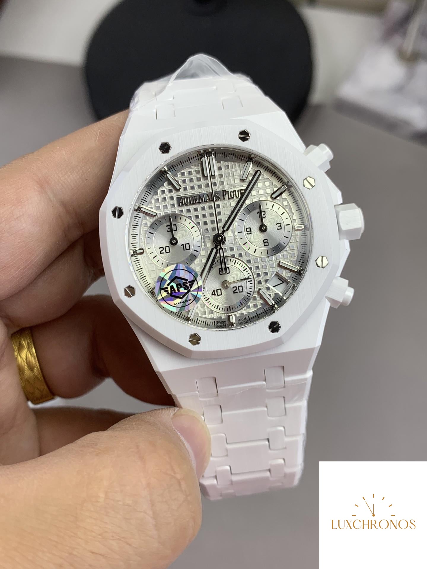 New APS Factory 26240 Ceramic Classic Fashion Watch