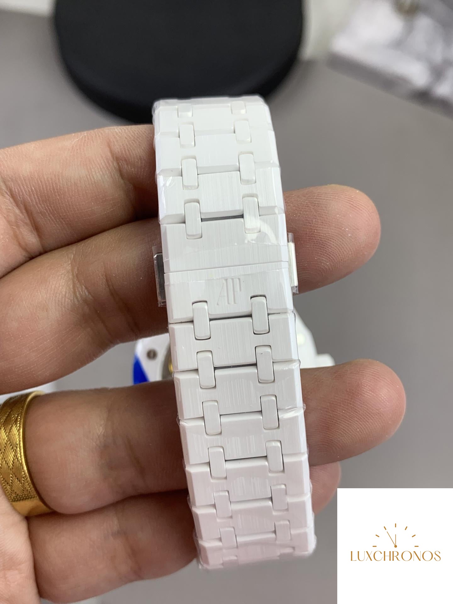 APS Factory’s New Sunflower Ceramic Material Fashion Watch