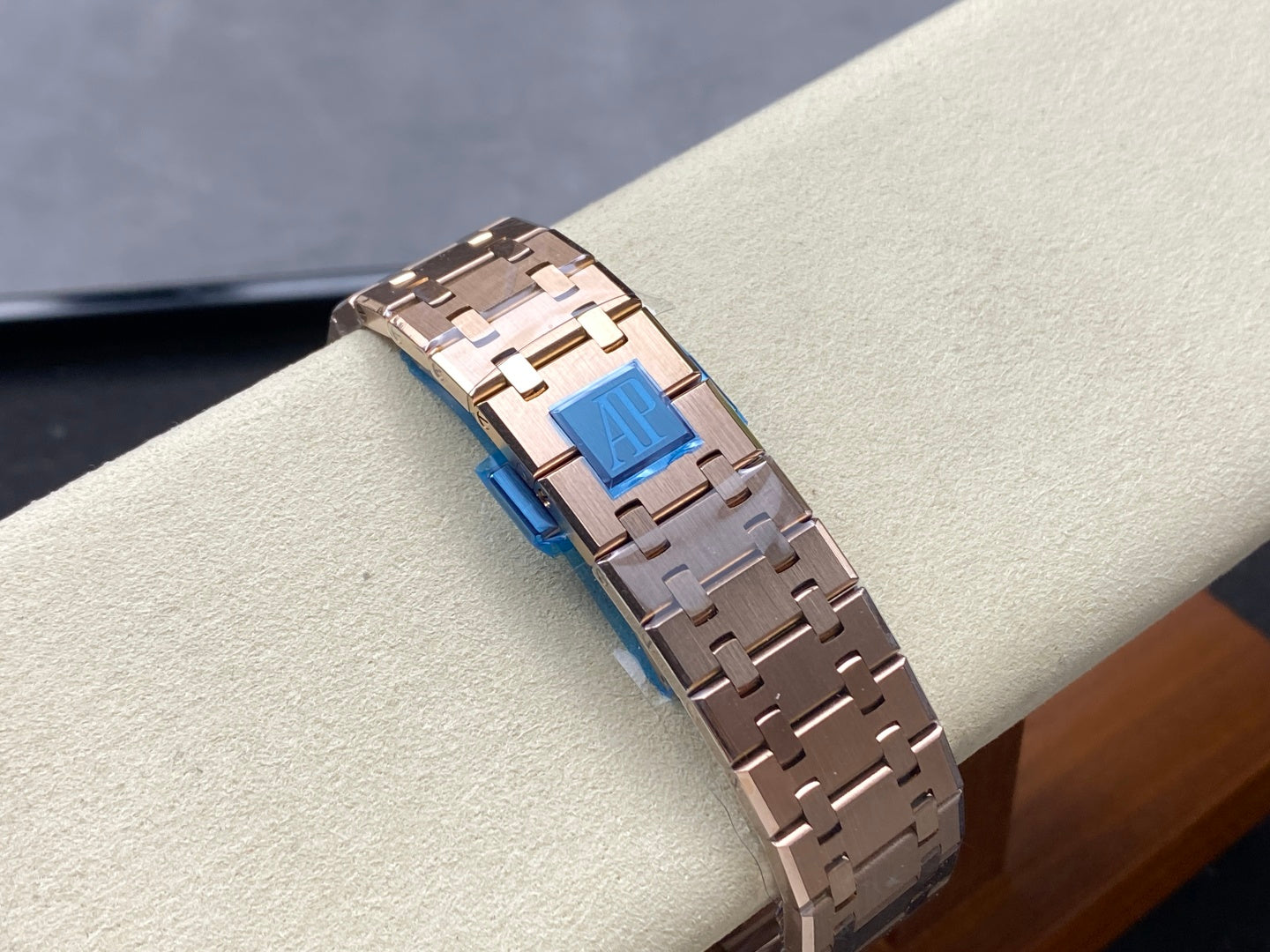 APS factory Audemars Piguet 26240 4401 integrated timing movement 41mm