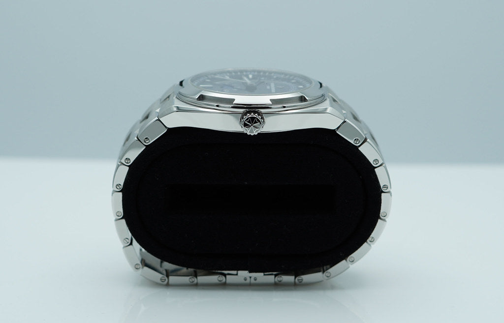 Vacheron CONSTANTIN OVERSEAS 4000V MOONPHASE RETROGRADE DATE BLUE DIAL