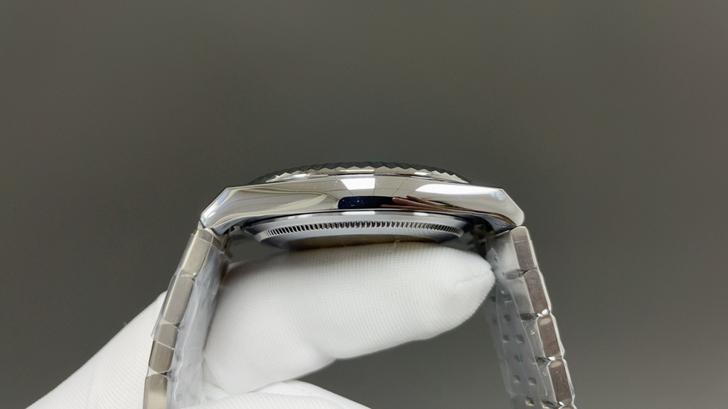 Replica Rolex Land‑Dweller