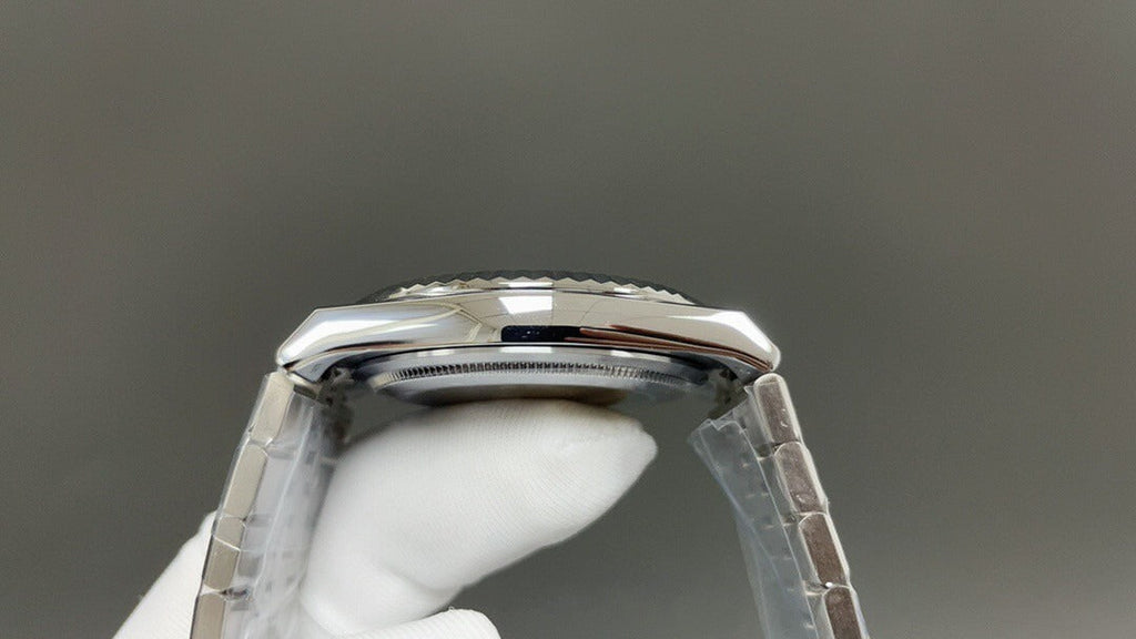 Rolex Land-Dweller