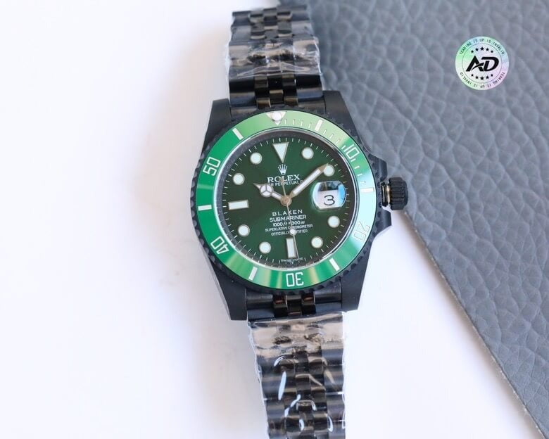 Rolex  Submariner