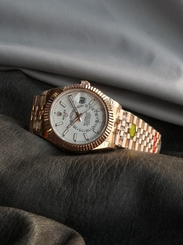 Rolex  Sky-dweller