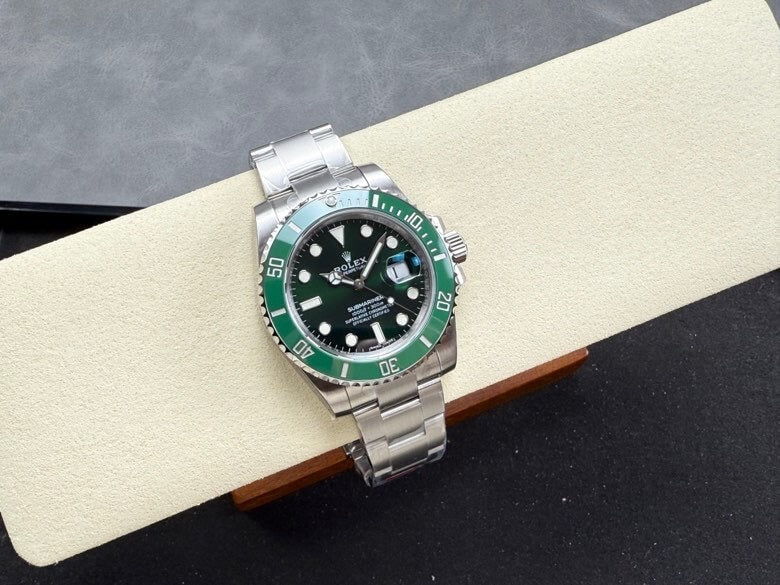 Rolex  Submariner