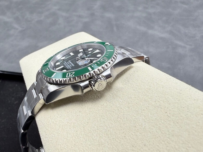 Rolex  Submariner