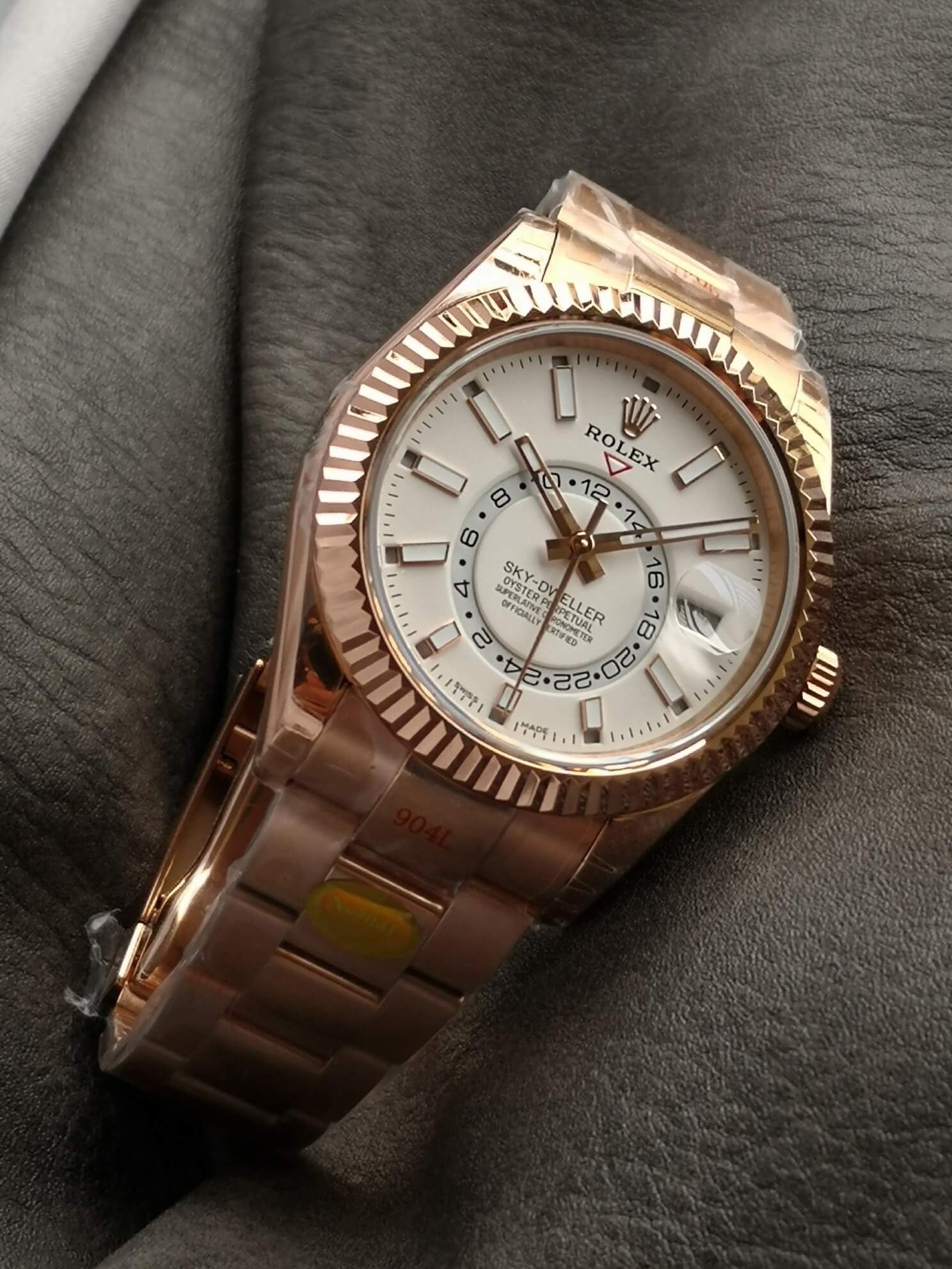 Rolex  Sky-dweller
