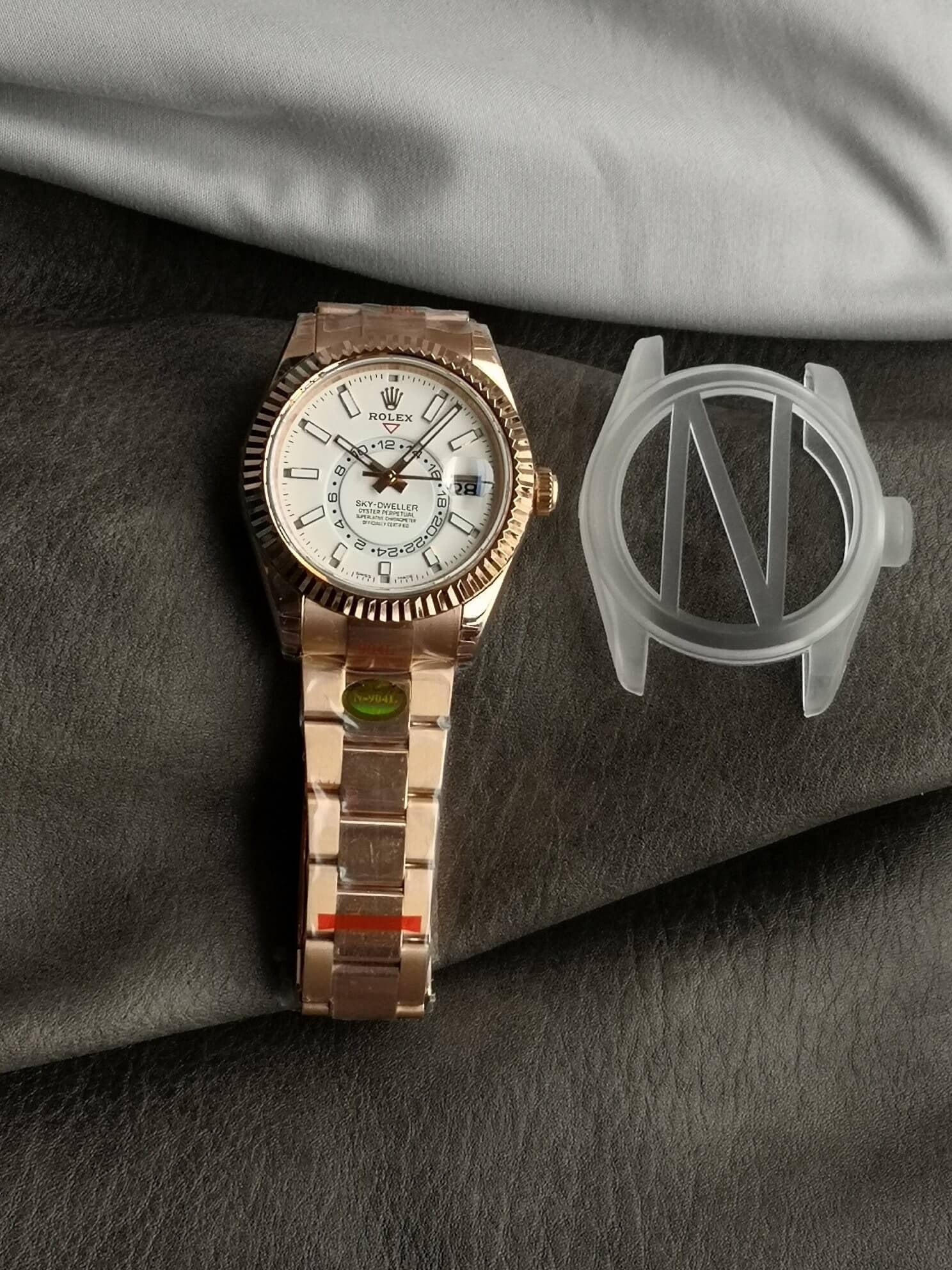 Rolex  Sky-dweller