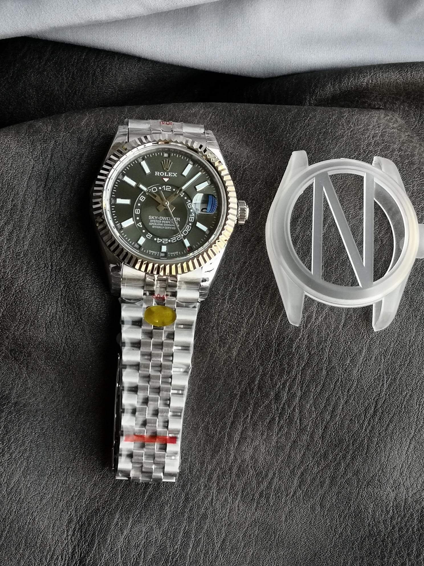 Rolex  Sky-dweller