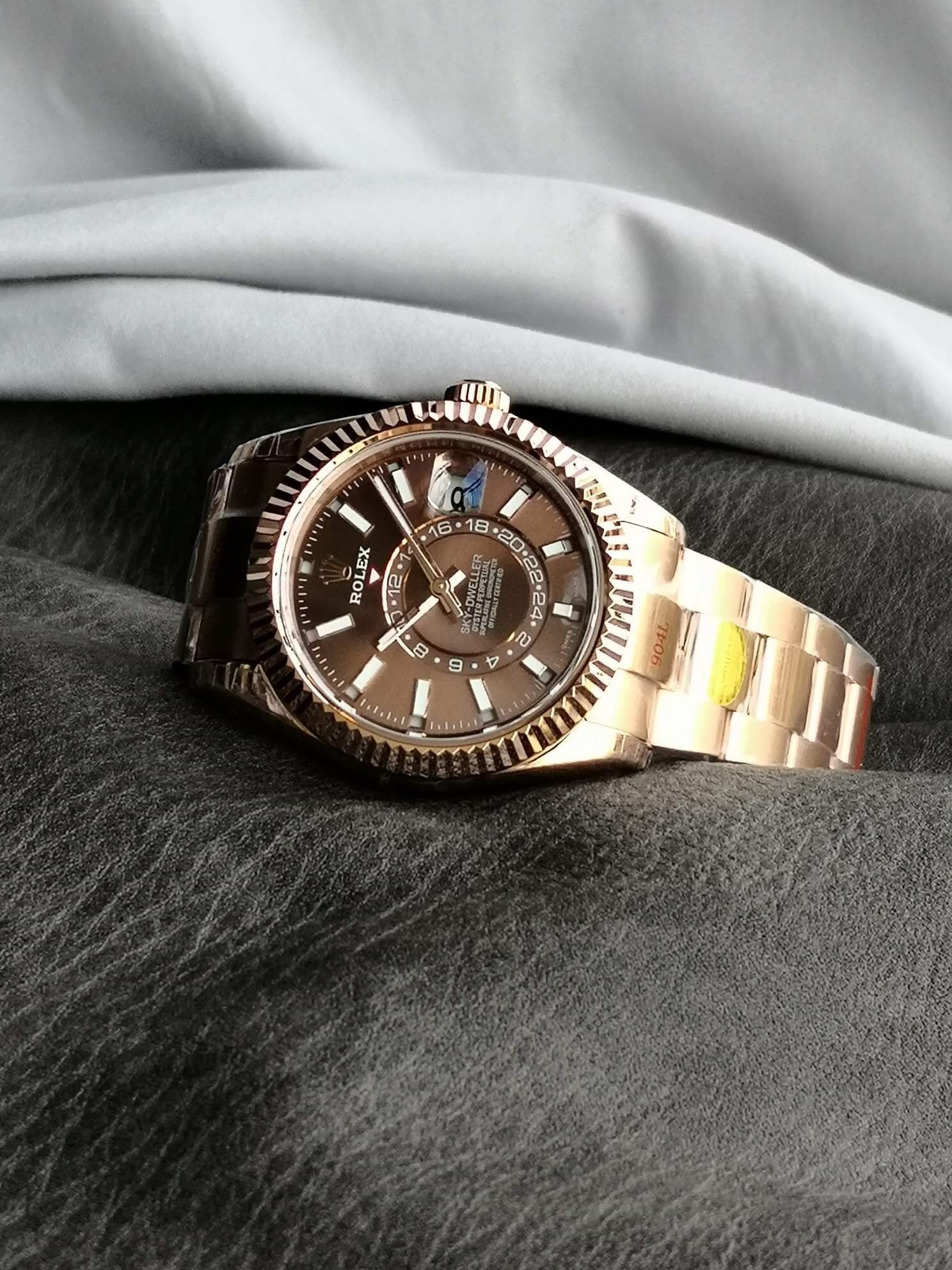 Rolex  Sky-dweller