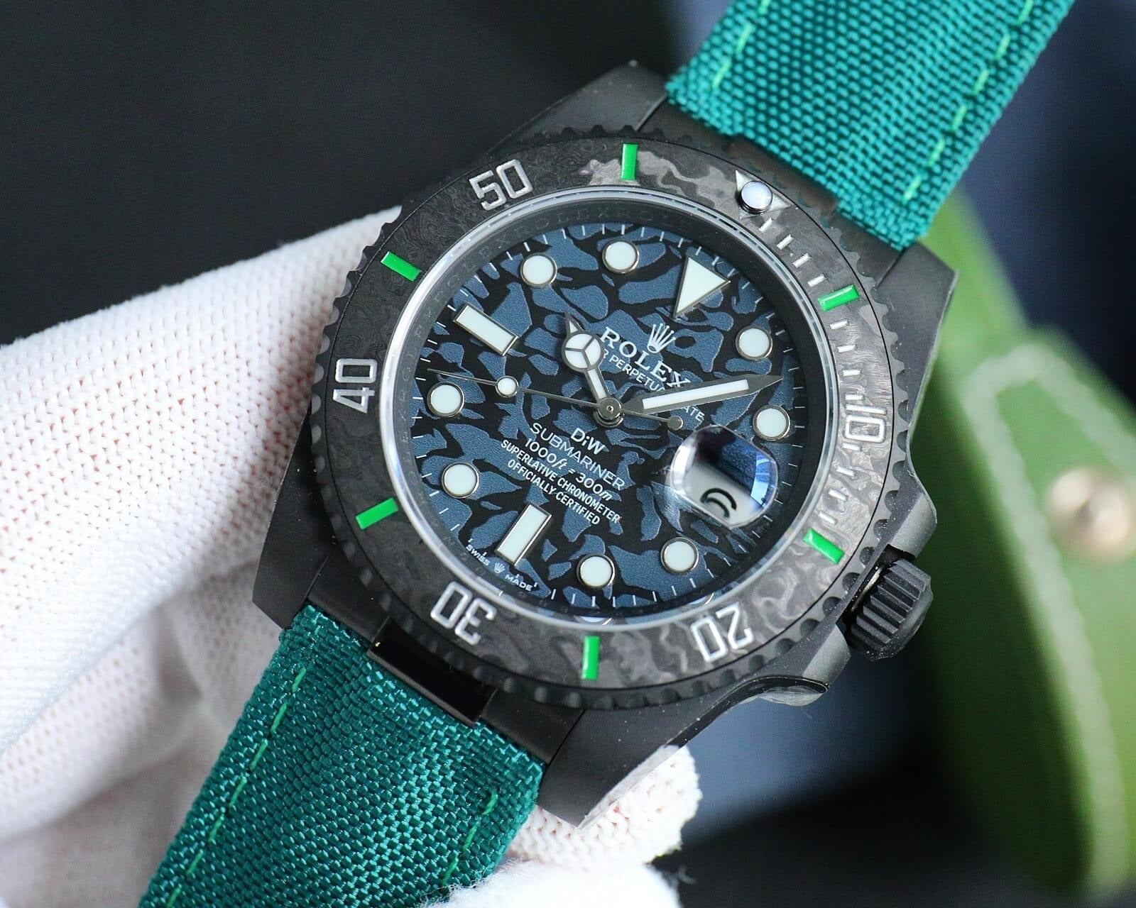 Rolex  Submariner