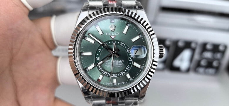 Rolex  Sky-dweller