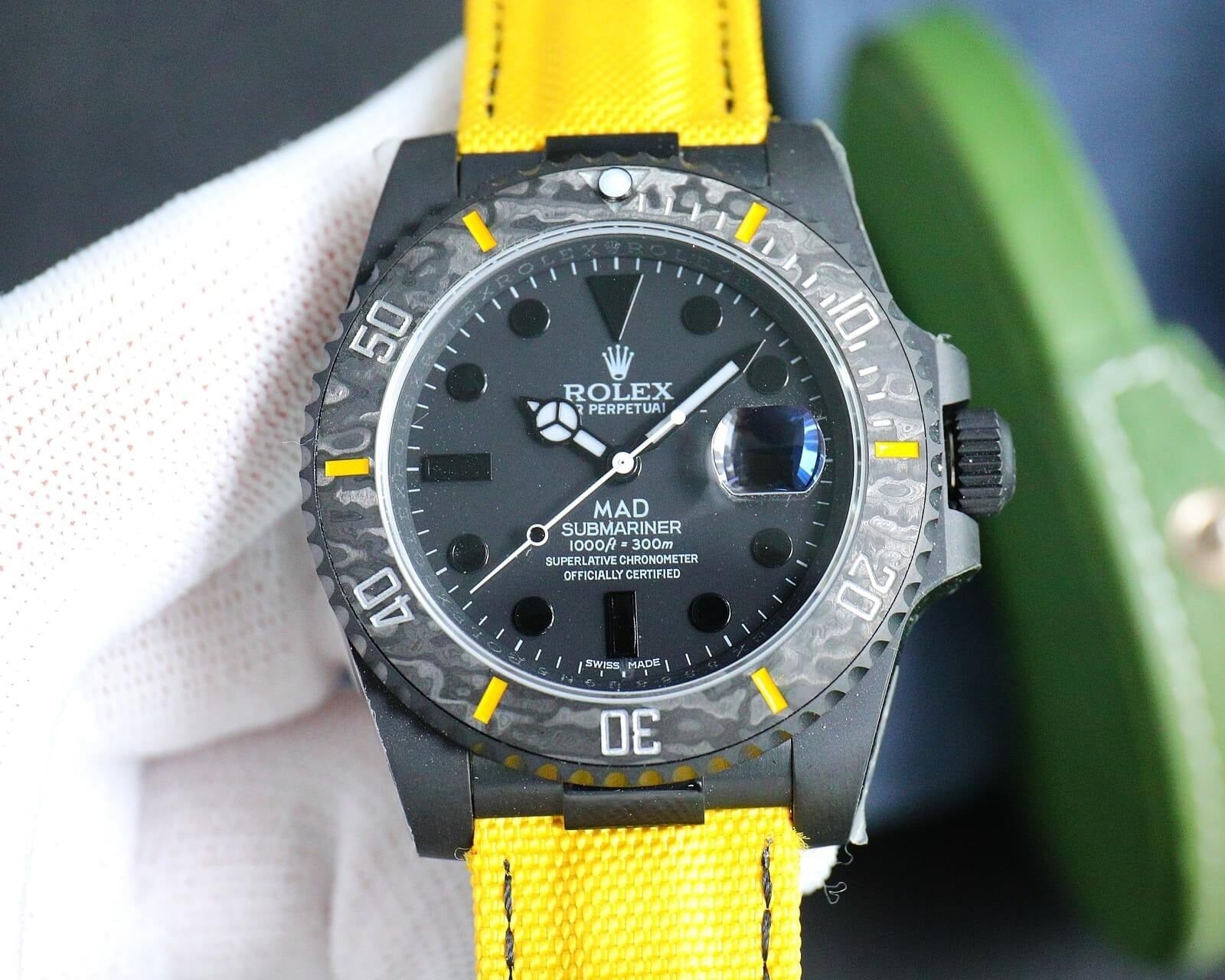 Rolex  Submariner
