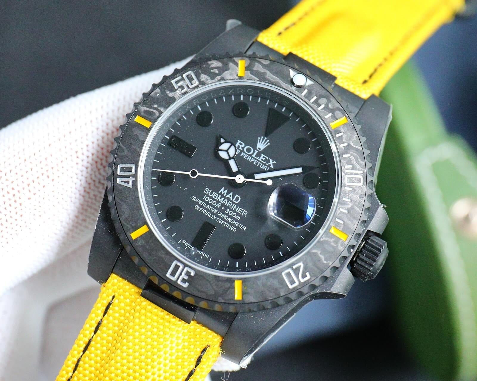Rolex  Submariner