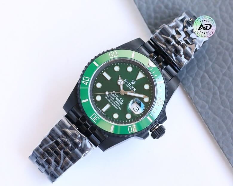 Rolex  Submariner