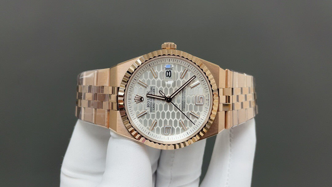 Rolex Land-Dweller