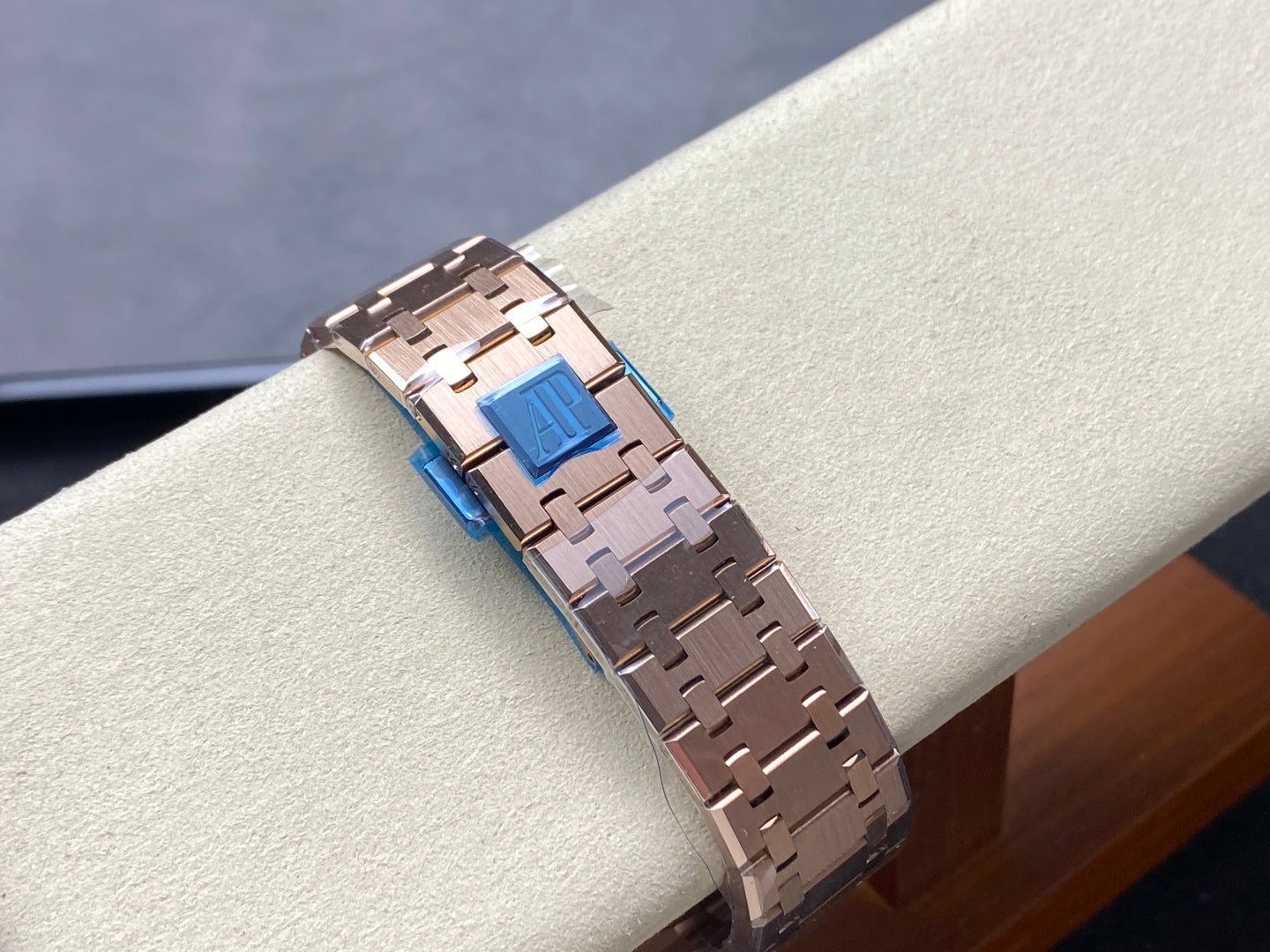 APS factory Audemars Piguet 26240 4401 integrated timing movement 41mm