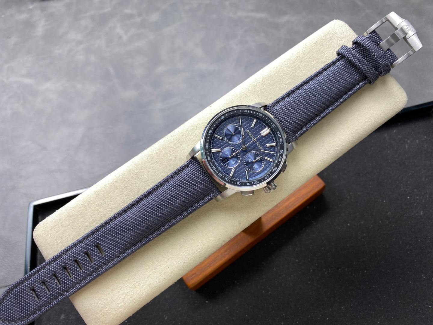 AP Audemars Piguet Code Royal Oak 26048 Offshore 41mm Timing Mechanical Watch