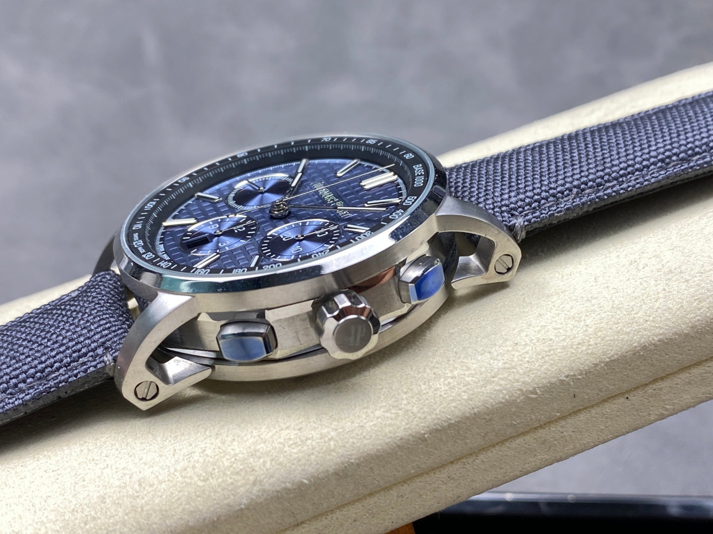 AP Audemars Piguet Code Royal Oak 26048 Offshore 41mm Timing Mechanical Watch