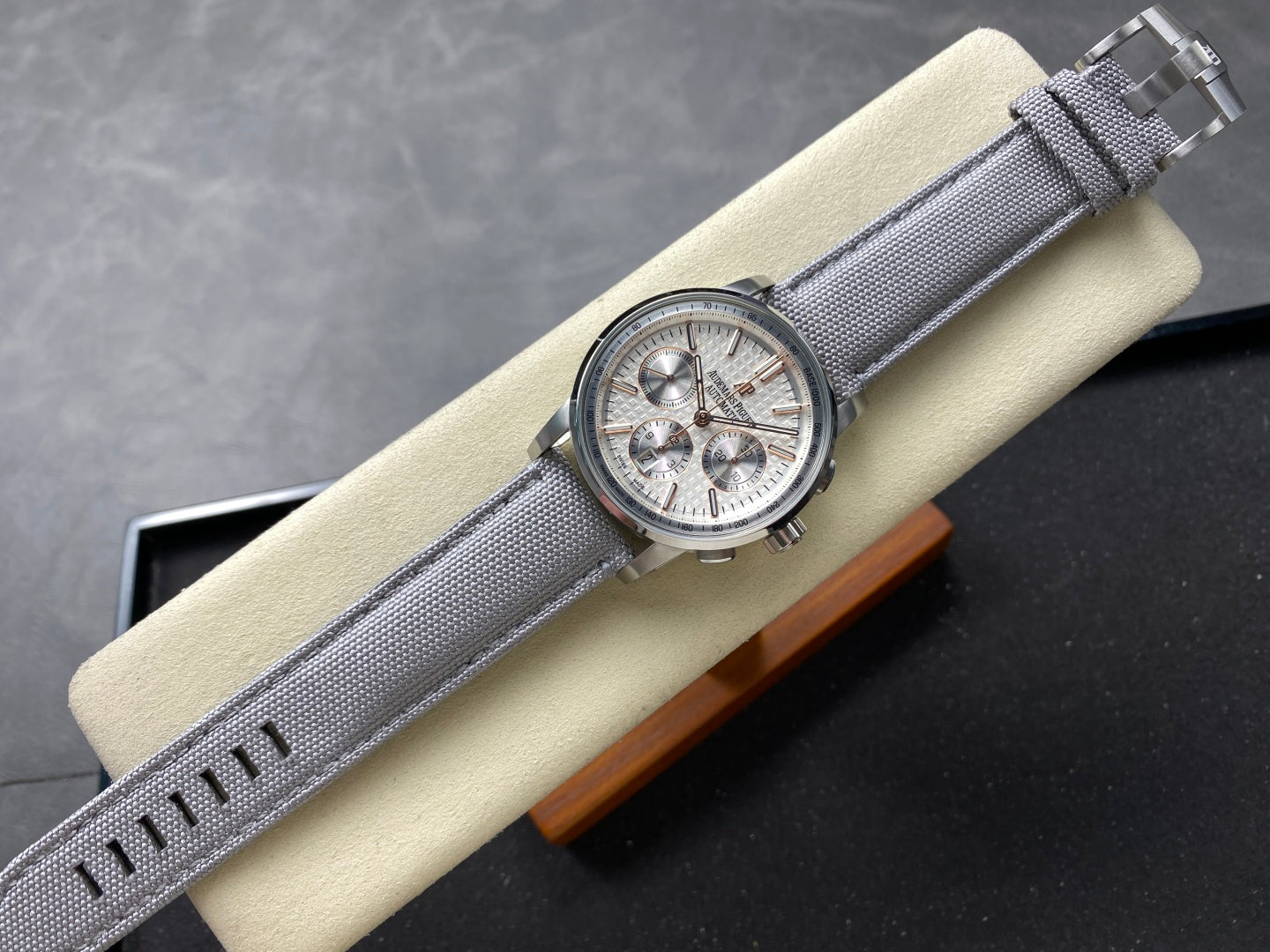 AP Audemars Piguet Code Royal Oak 26048 Offshore 41mm Timing Mechanical Watch