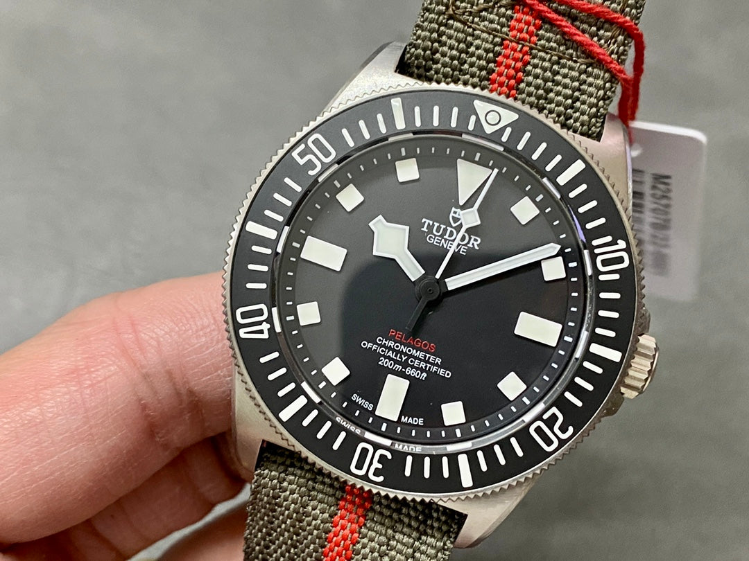 M+Factory, Tudor Leading Submarine FXD [M+factory] Features -42mm